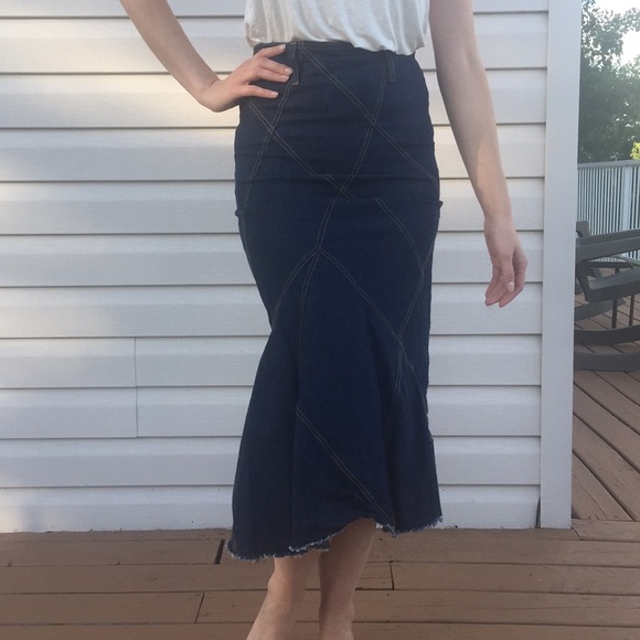 CH Midi Mermaid Denim Skirt, Small - Picture 3 of 8